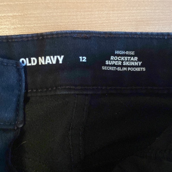 Size 12 Old Navy Plain Black Jeans - Picture 2 of 3